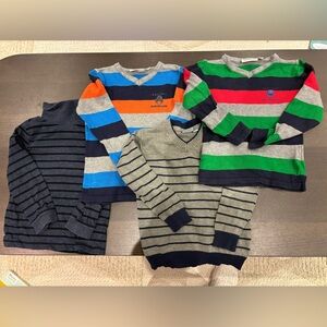 Lot of light sweaters - 4-5 years old (104-110)